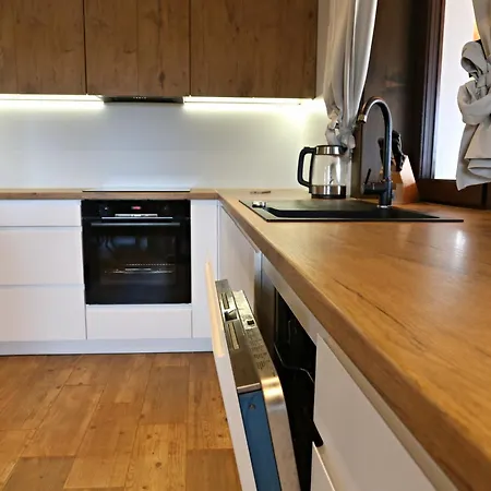 بيت للعطل Tatralake With Barrel Sauna - Pri Mare *