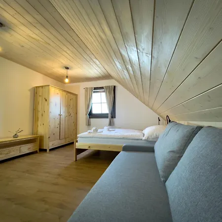 بيت للعطل Tatralake With Barrel Sauna - Pri Mare *