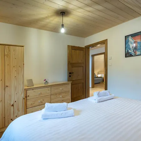 Tatralake With Barrel Sauna - Pri Mare Liptovský Mikuláš